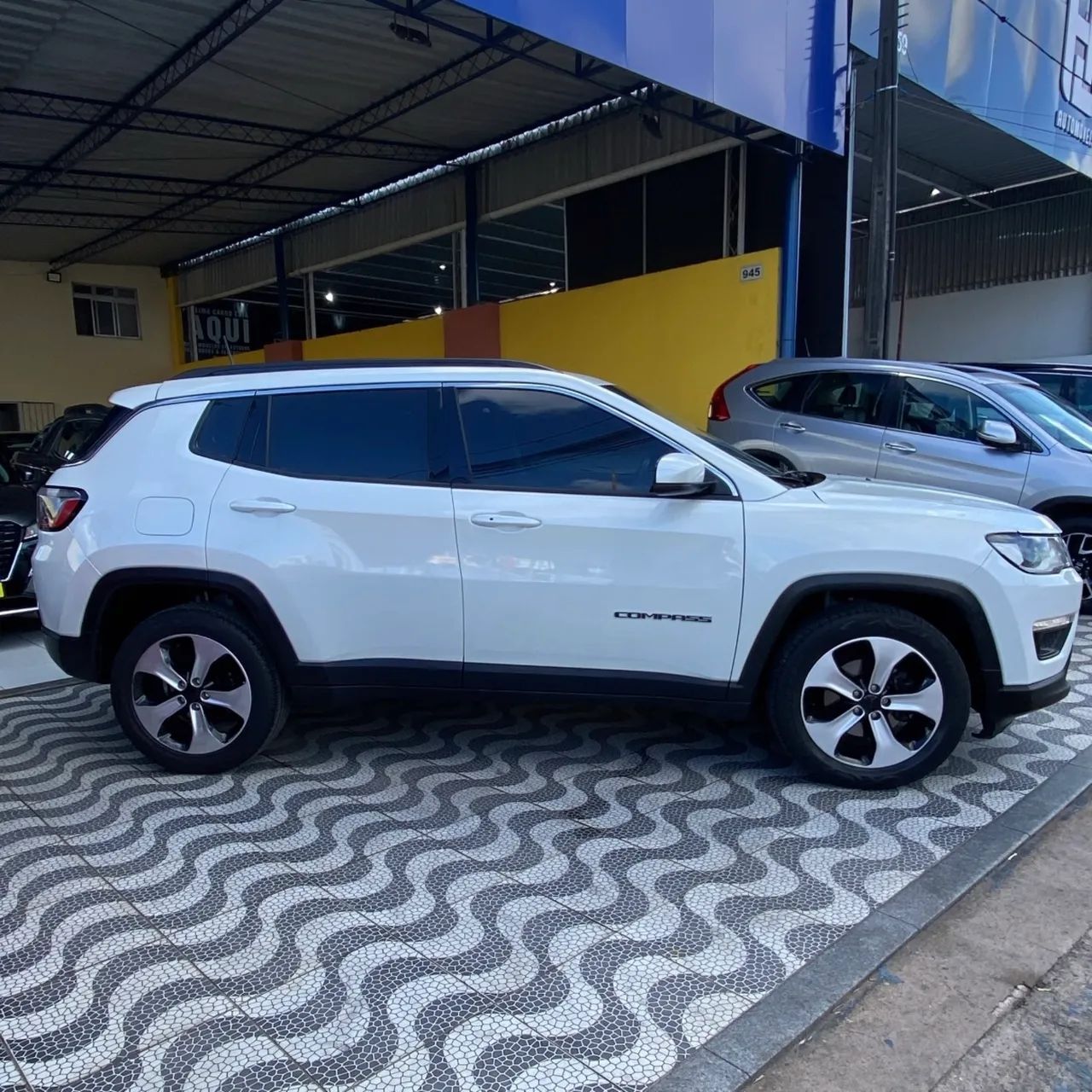 Jeep Compass Longitude 2.0 4X2 Flex 16V Aut. 2017 - Foto 3