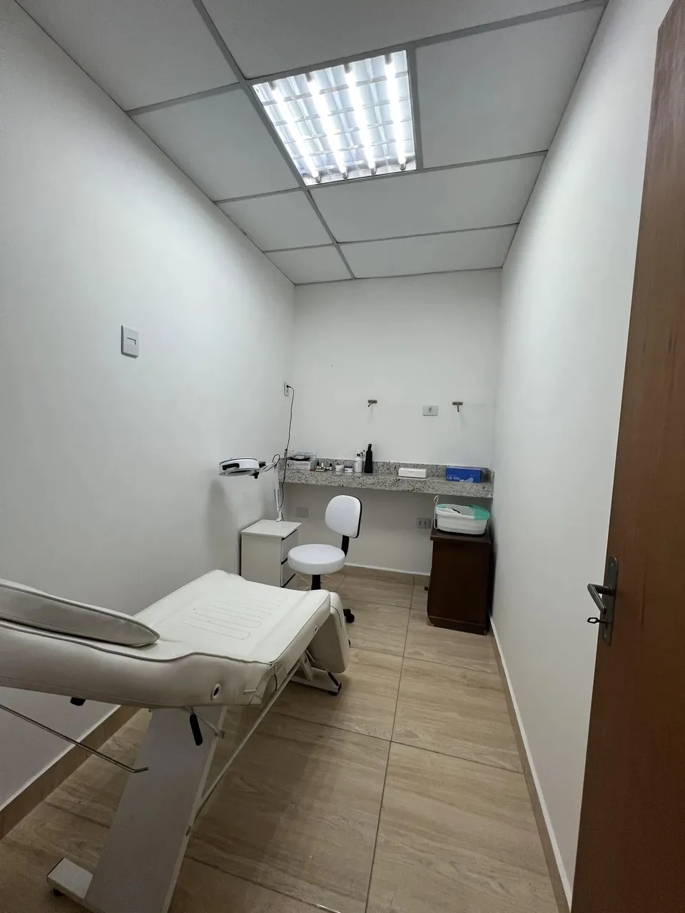 Sala (box) locacao para fins estéticos em Pinheiros - São Paulo - SP