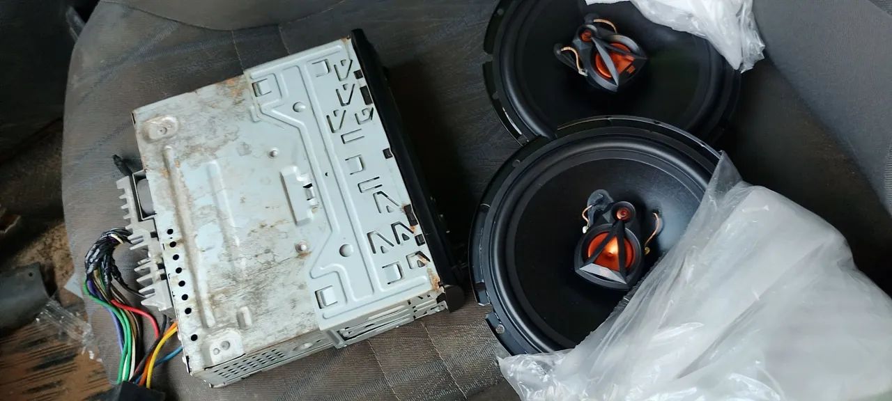 Toca cd Pioneer mitrax com par de JBL 200$ ZAP * - Foto 3