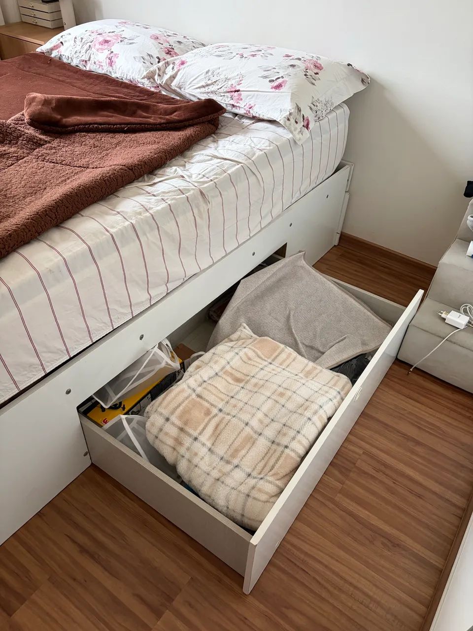 Cama de casal com gavetas  - Foto 5