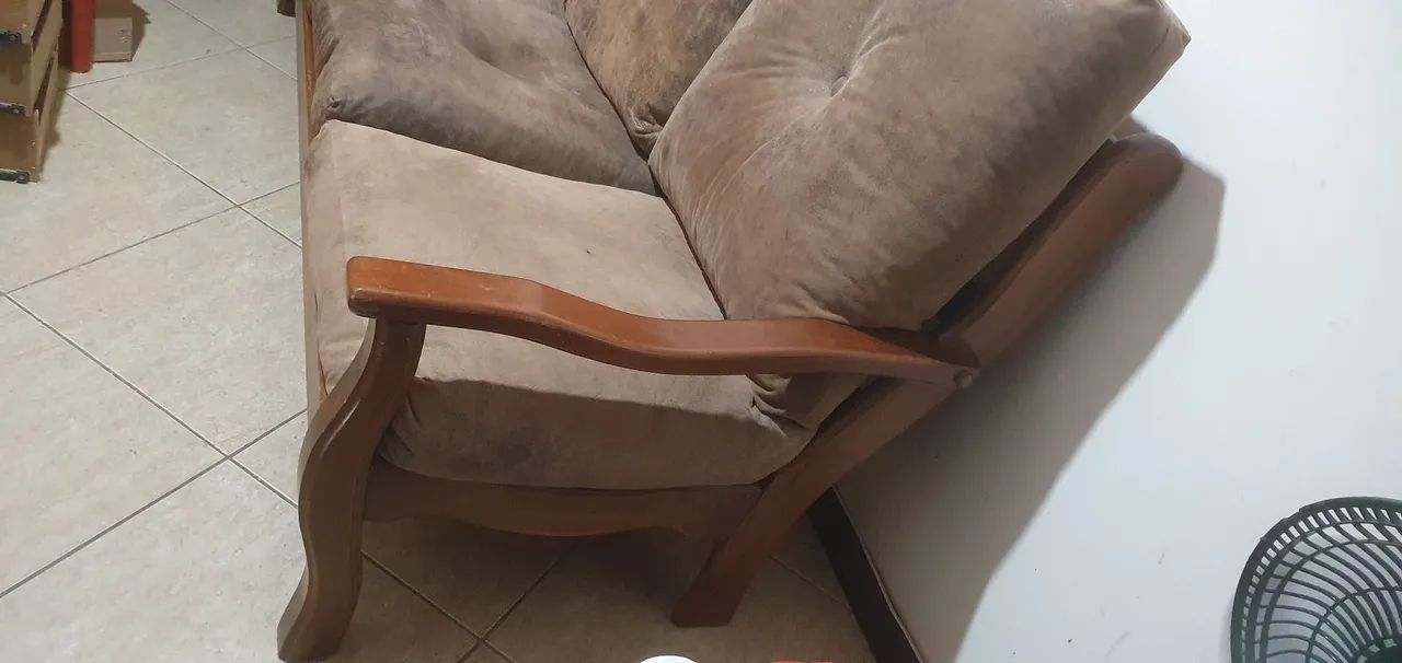 Conjunto de sofás em madeira  - Foto 3