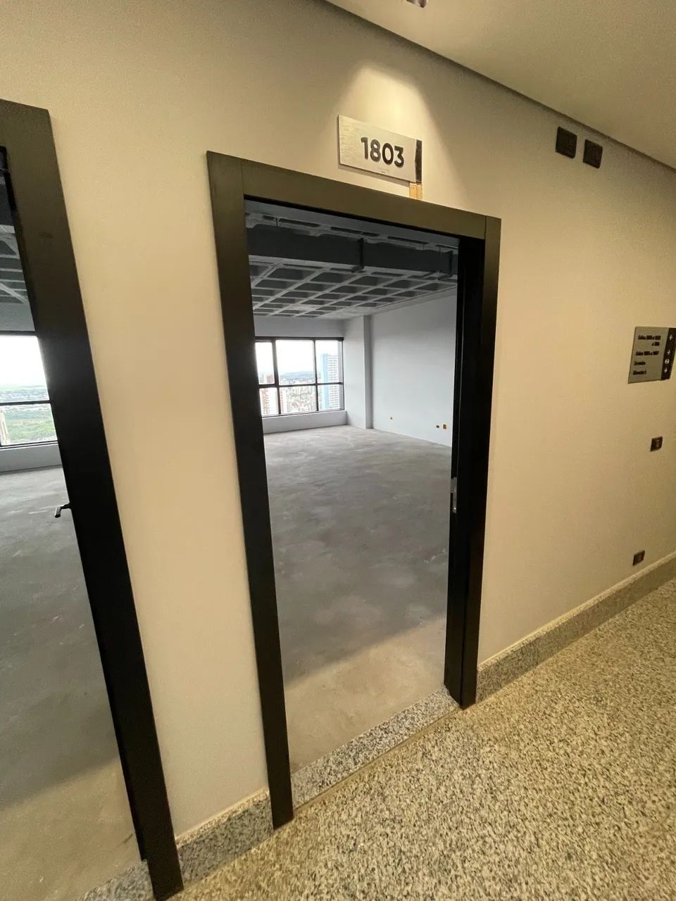 Locação - Sala Comercial Nova na Zona 01 em Maringá - Foto 4