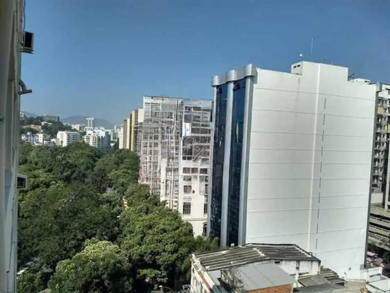 Kitnet/Conjugado - / Residencial / Centro
