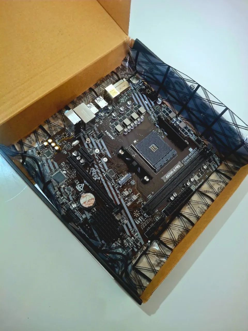 PLACA-MÃE MSI A520M-A PRO ? AM4 | DDR4 | M.2 - Foto 3