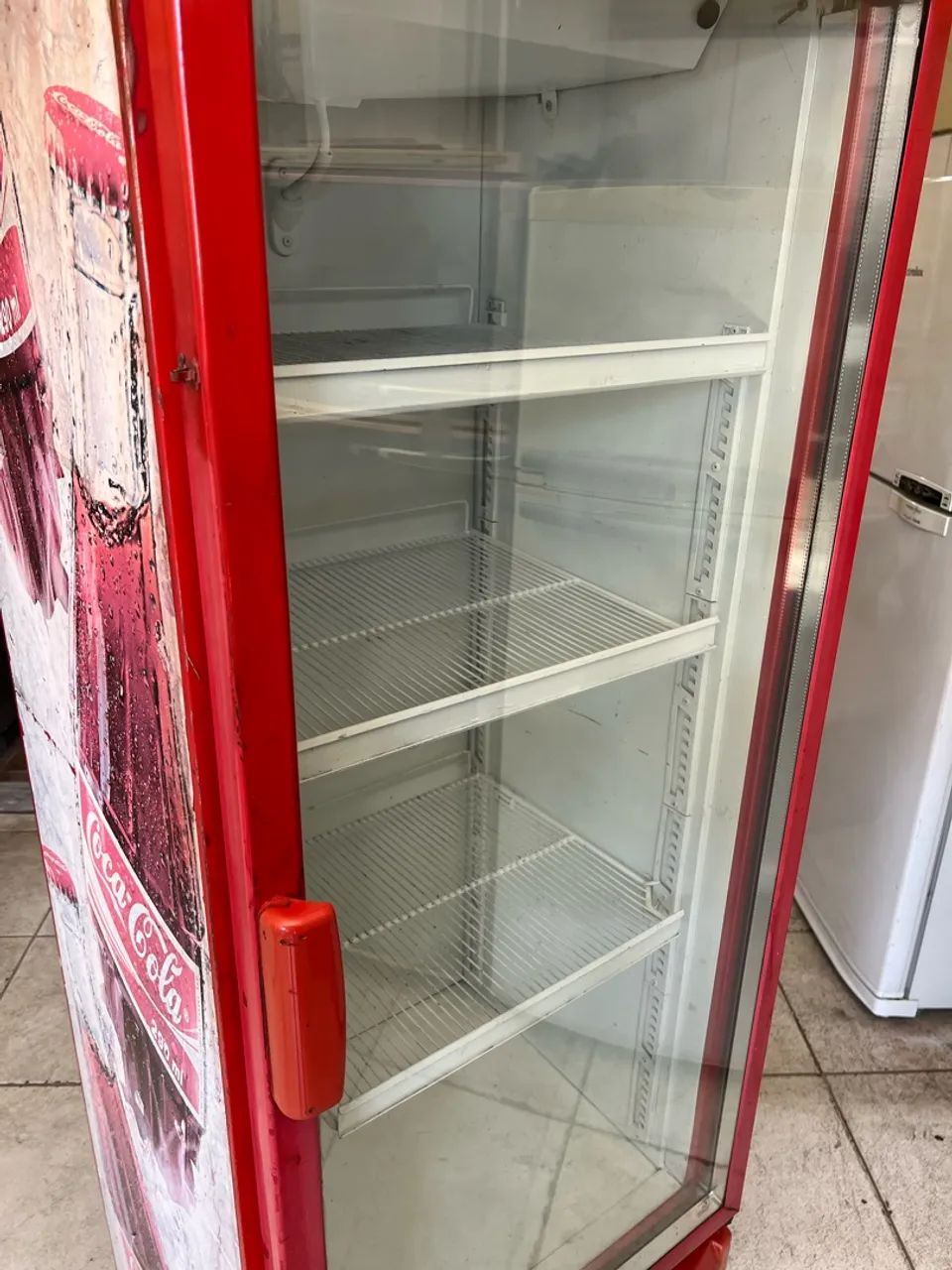 Expositora Coca Cola 220V | Funcionando Tudo e Pronta Entrega - Foto 4