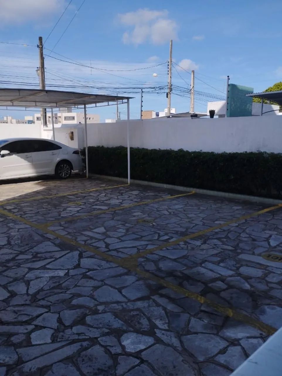 Apartamento bem localizado, próximo de comércios, principal de ônibus, escolas, Dois quart - Foto 3