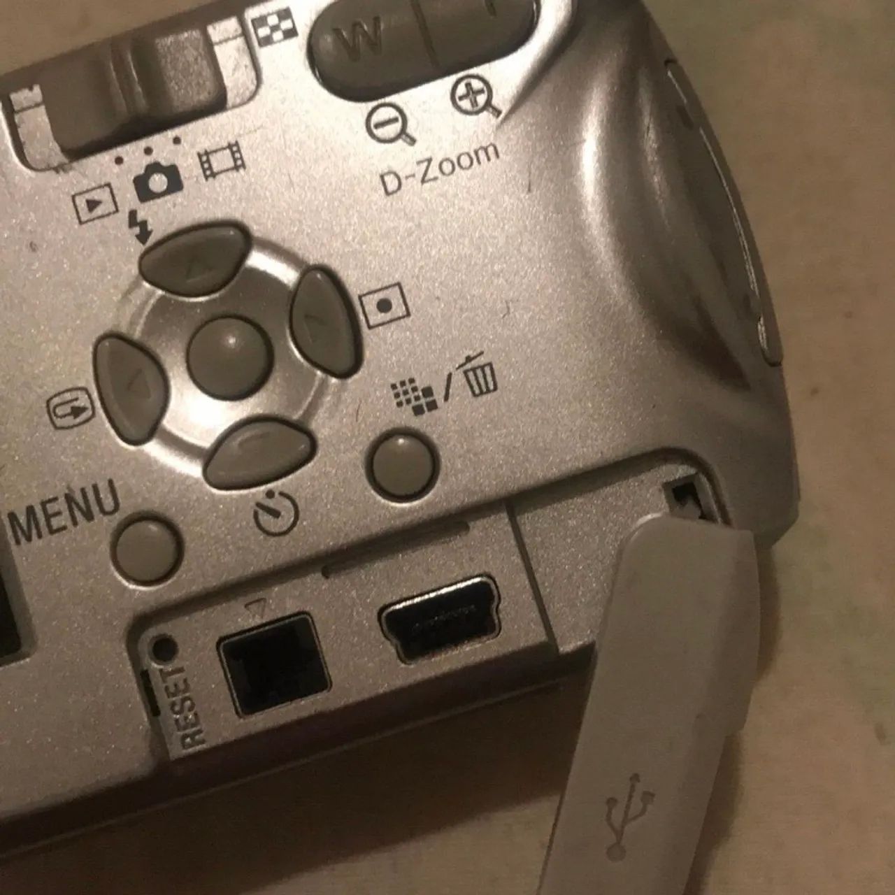 câmera cybershot 4.1 quebrada - Foto 3