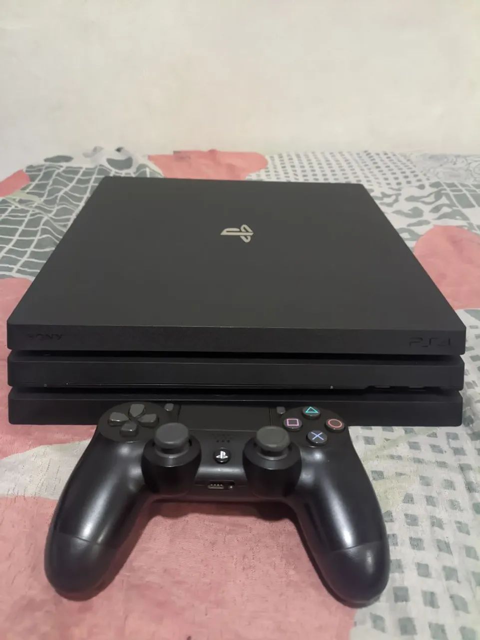 PS4 Pro 1TB completo com caixa