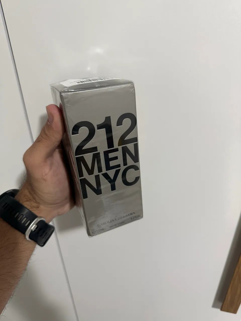 Perfume 212 vip men 100ML 