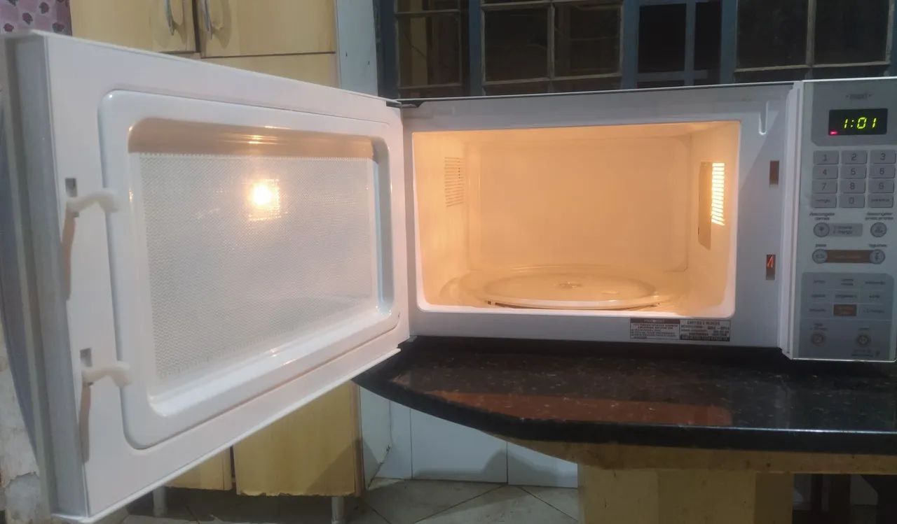 Microondas Brastemp 30 litros  - Foto 4