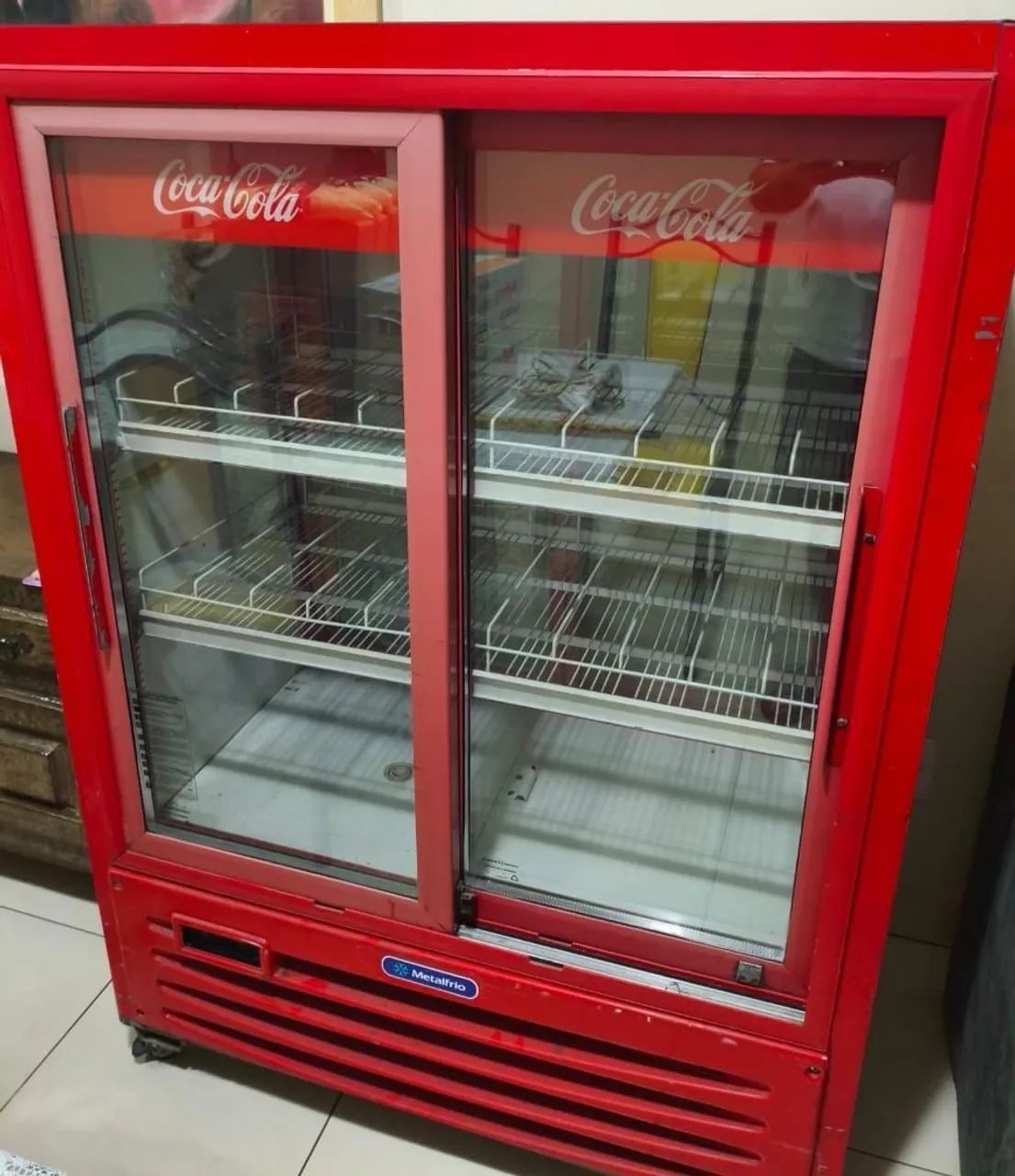 Geladeira expositora da Coca Cola 