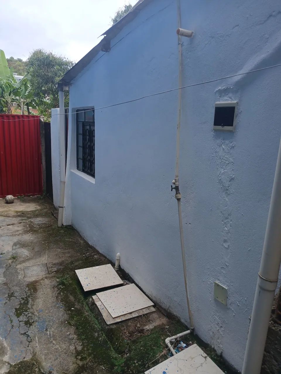 Barracão no Bairro Nacional 