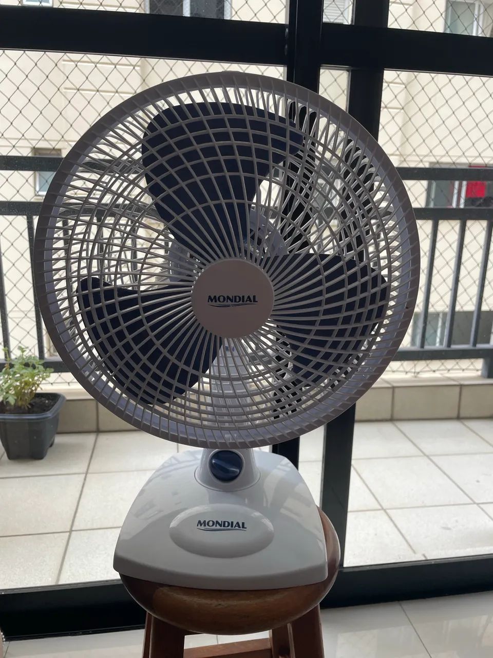 Ventilador de mesa seminovo  - Foto 3