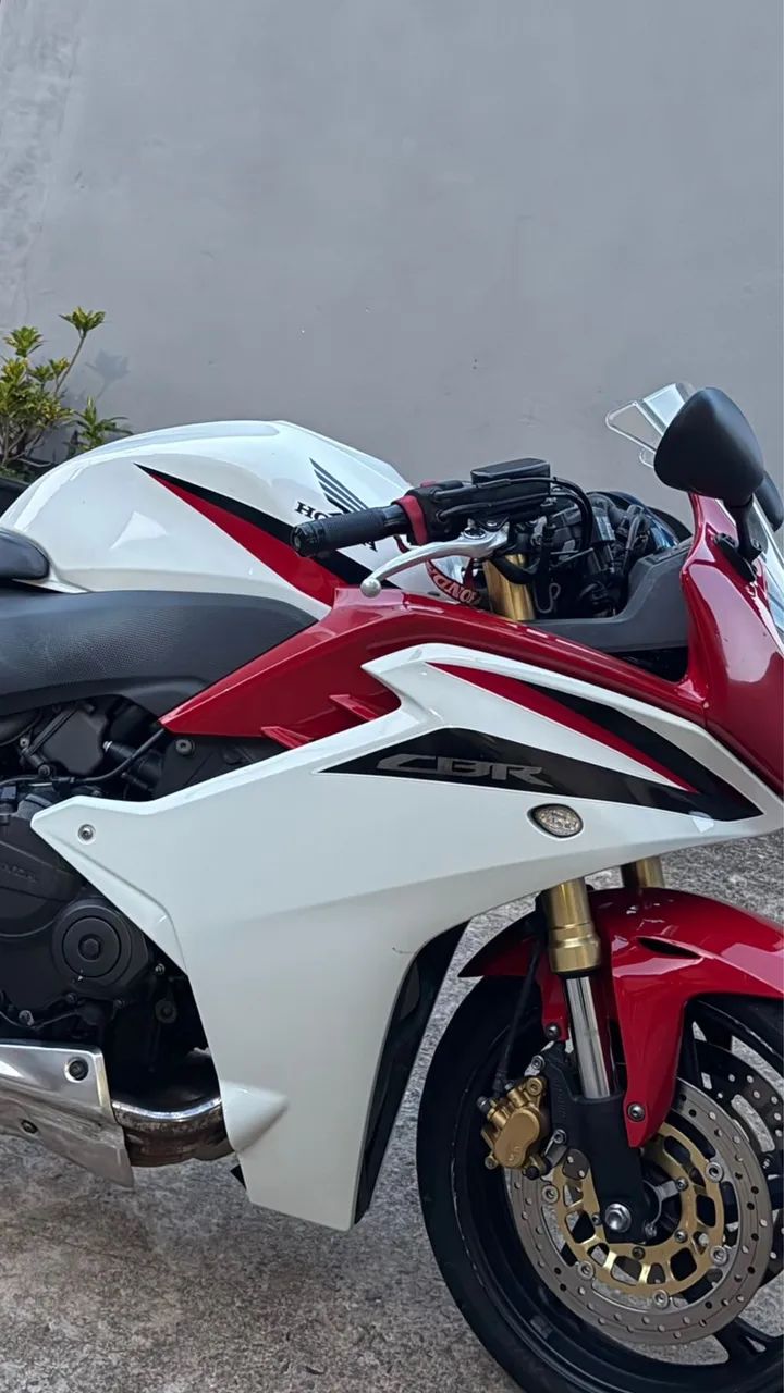 Vendo ou troco CBR 600f  - Foto 3