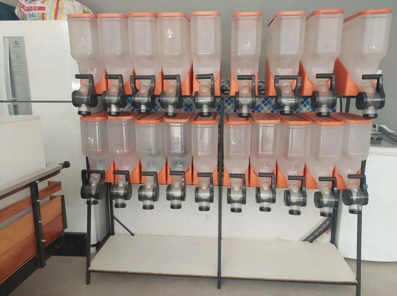 Dispenser ração cães e gatos sementes de aves 19 módulos - Foto 3