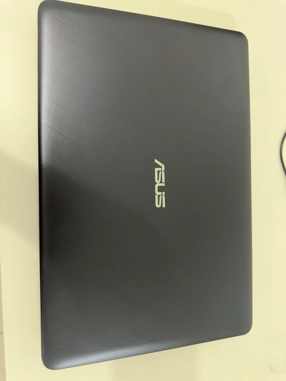 Notebook ASUS VivoBook 15" 320GB