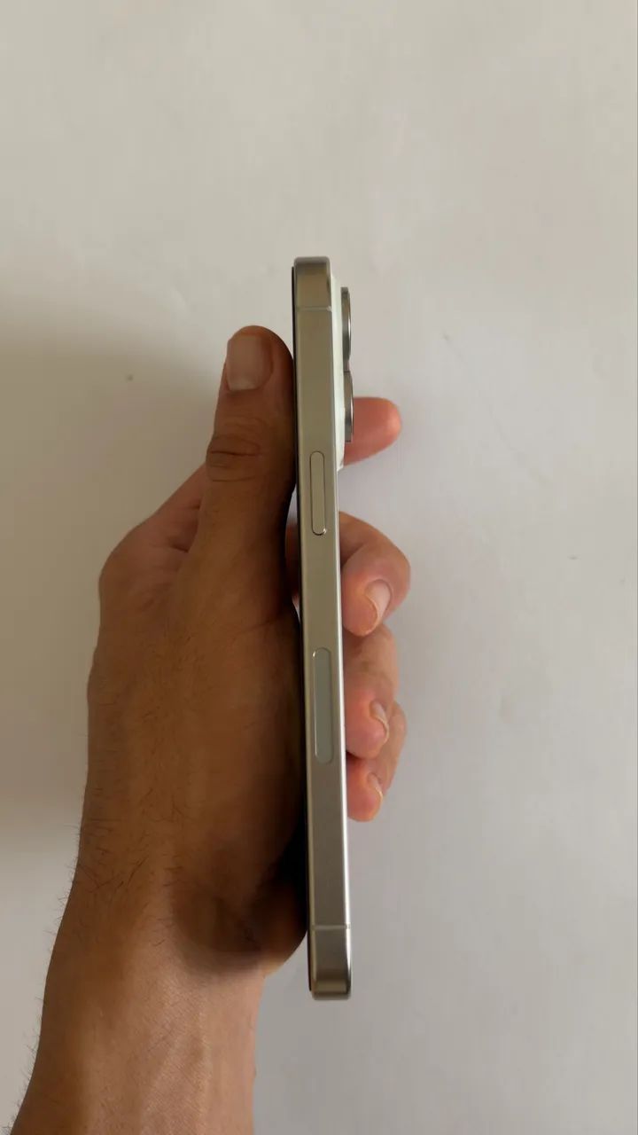 Iphone 15 pro max 256gb natural 85% bateria - Foto 3