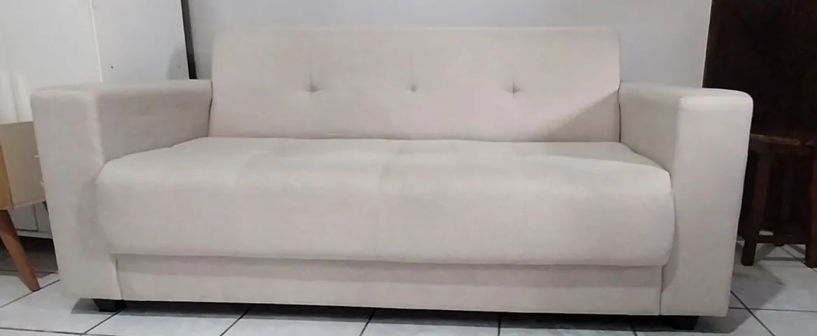 Sofá em linho 3 lugares 