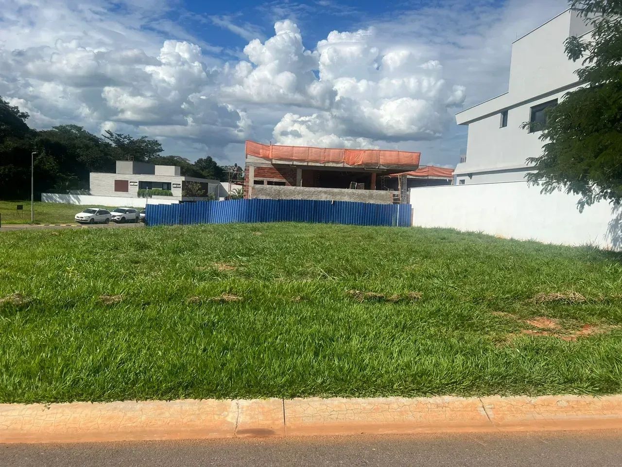 Condominio Plateau D' or Previlege, lote com 823 M2