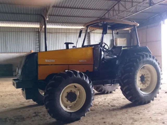 Trator Valtra 110 - Foto 2