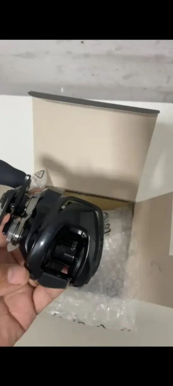 Carretilha Shimano Metanium DC 71 XG - Foto 4