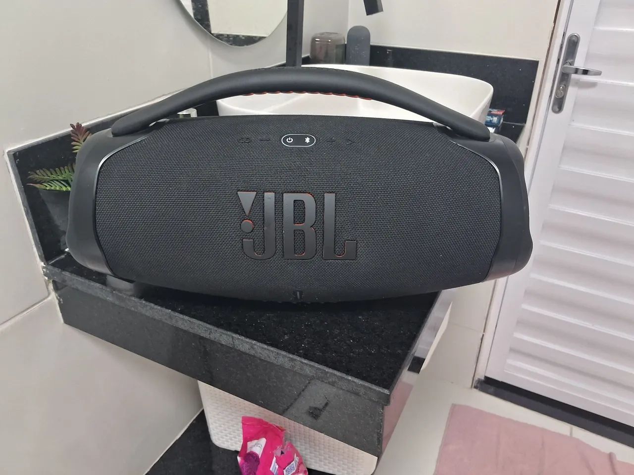 Bombox 3