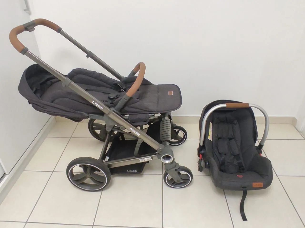 Carrinho de bebê e Bebê conforto Litet Rover - Foto 3