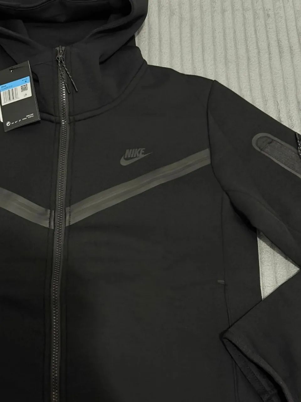 Nike Tech Preta M Na TAG ( NOVO ), CONJUNTO COMPLETO! ! - Foto 2