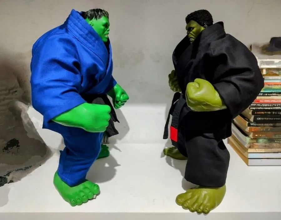Kimono Judô ou Jiu-Jitsu Para Boneco Hulk  - Foto 3