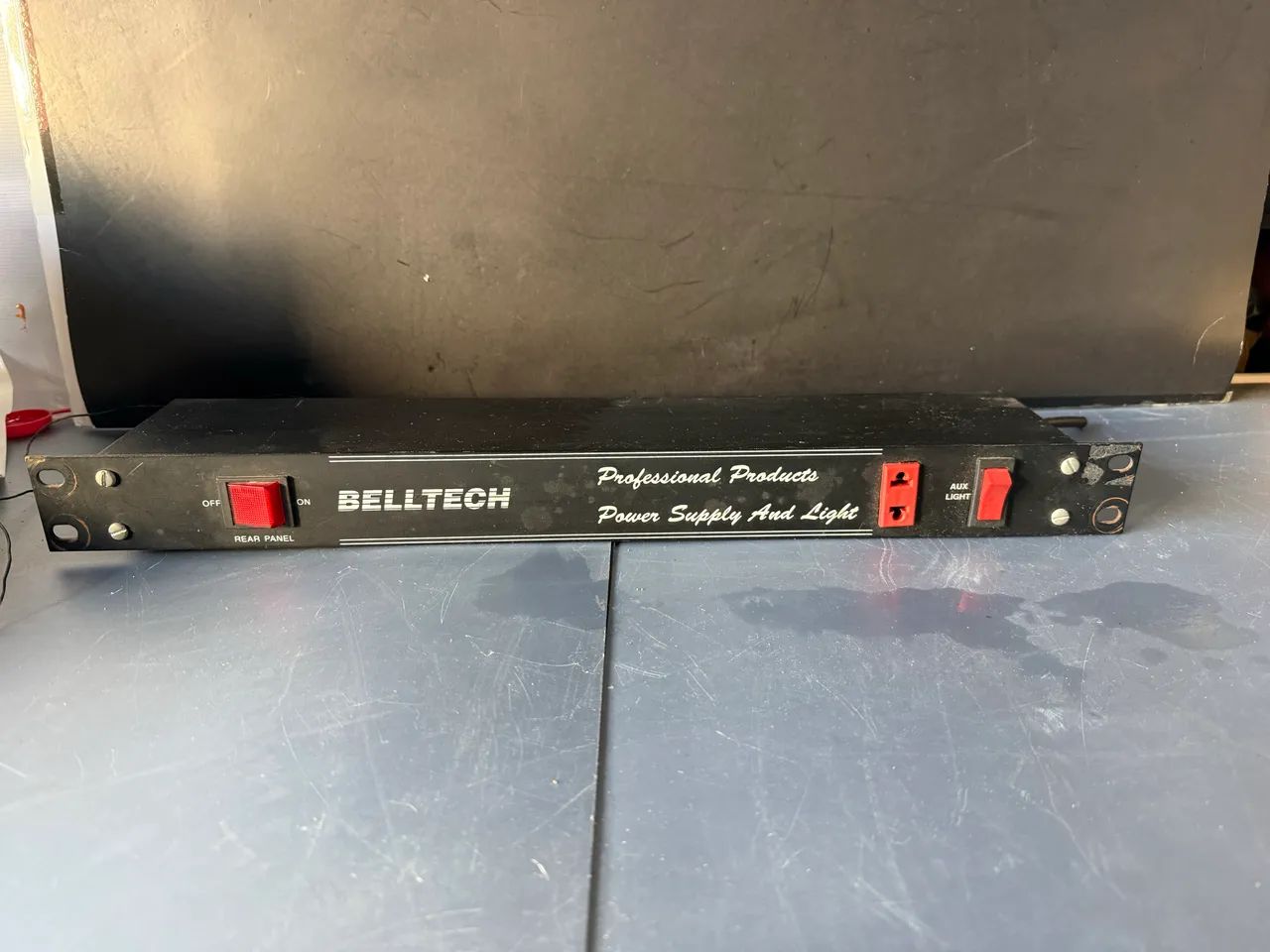 Régua de energia 08 saídas Max. 3000 W - BELLTECH