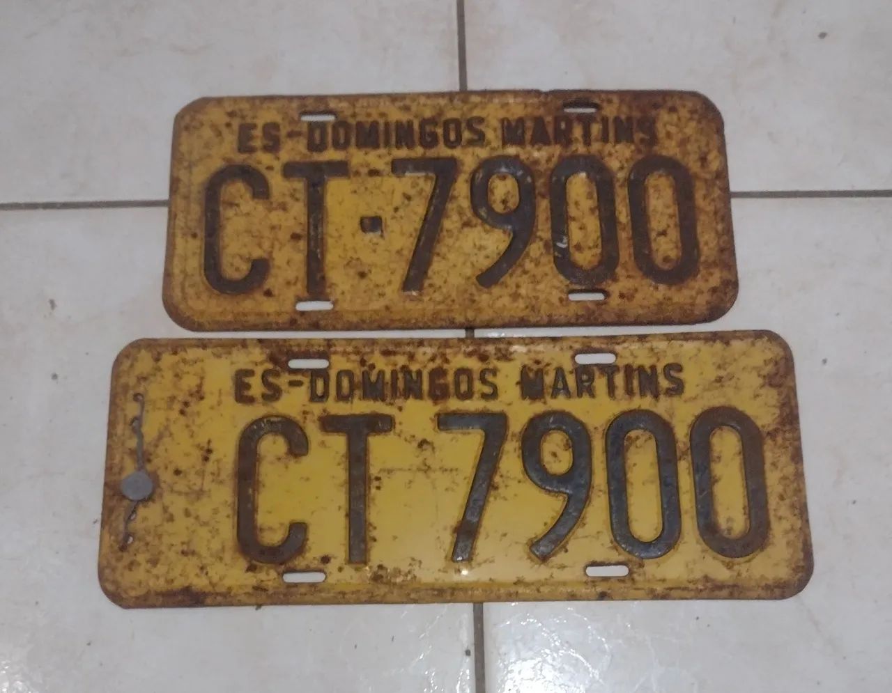 Par De Placas Amarelas De Carro 