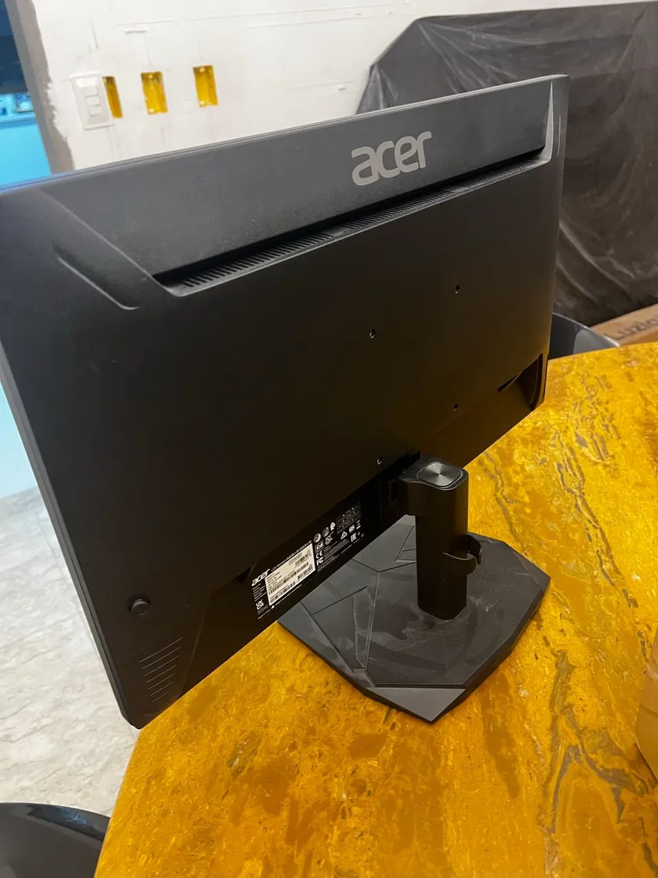 Monitor Acer Nitro 180 Hz 0.5ms, 23.8 polegadas Full HD LED VA  - Foto 4