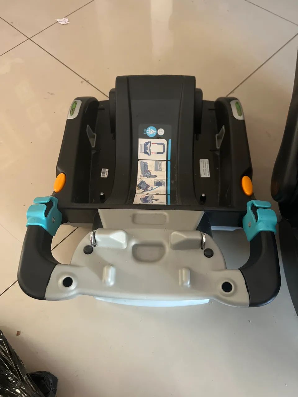 Bebê conforto da chicco com base para carro  - Foto 4