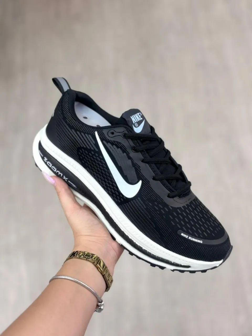 Tênis Nike Zoom e Nike Vomero - Foto 3