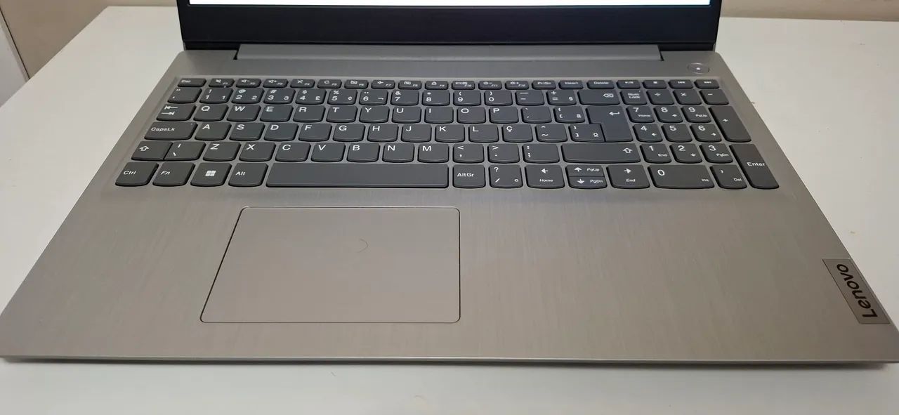 Notebook Lenovo i5 Geração 10 - SSD256 - 20gb de memória. Windows