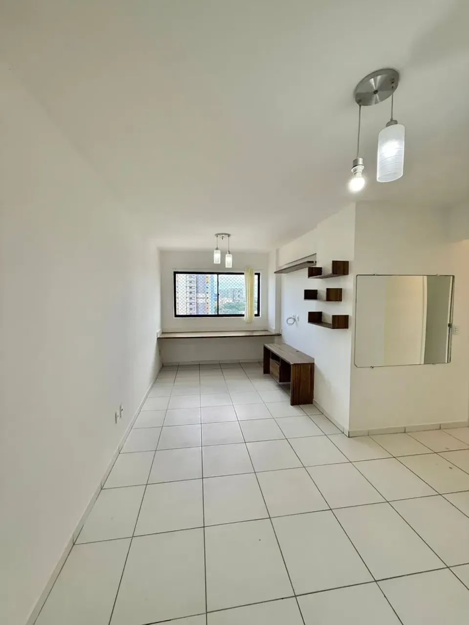 Andar Alto | 62m² | 3 Quartos (1 Suíte) | Poço.