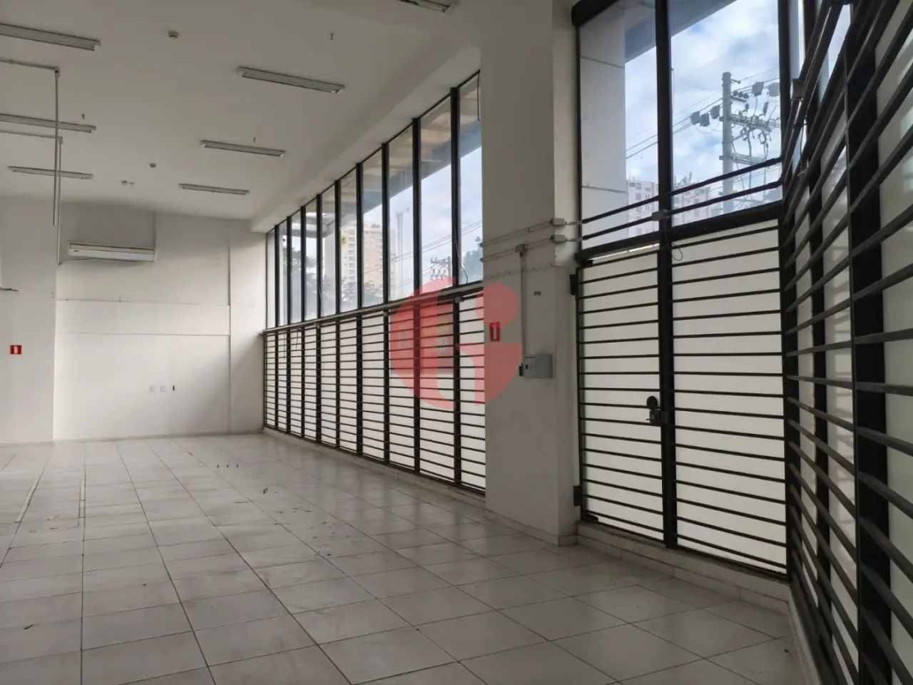 Sala Comercial para locação, 416,52 m² - no bairro Centro - Foto 4