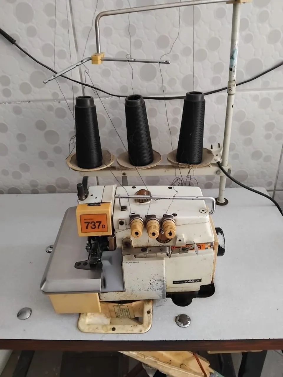 Máquina Overloque  - Foto 2