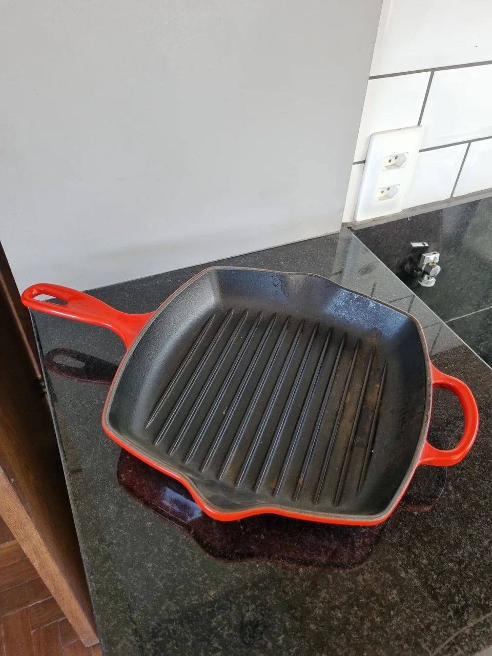 STAUB LA COCOTTE グレー 未使用 STAUB LA COCOTTE グレー 両手鍋 【公式通販】