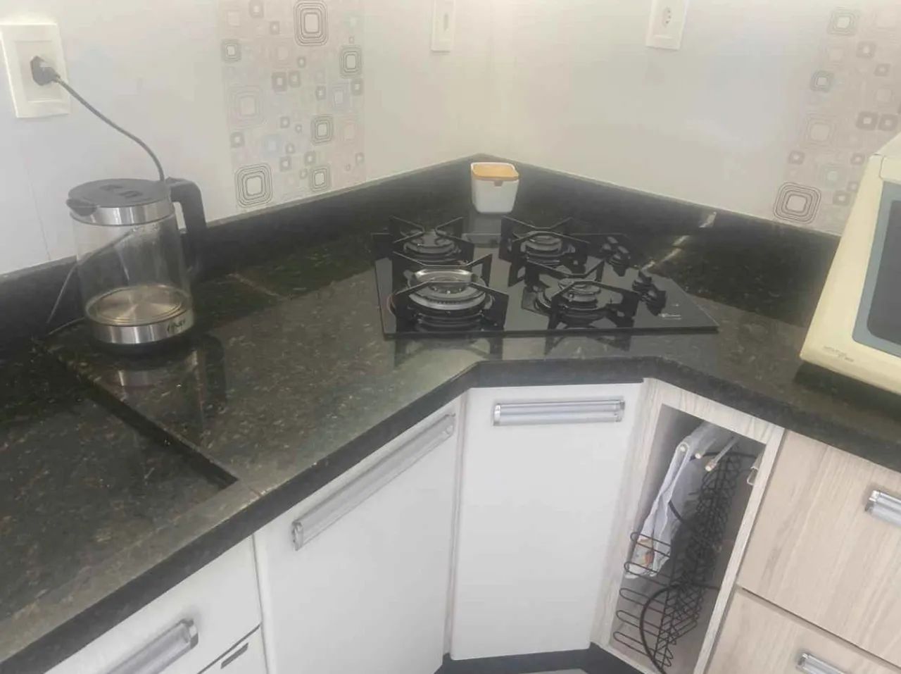 Cozinha planejada, com mármore e LED - Foto 4