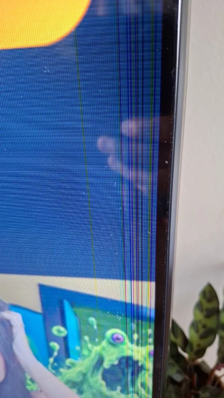 TV Samsung 70" Crystal 4k UHD - Com defeito na tela - Foto 4