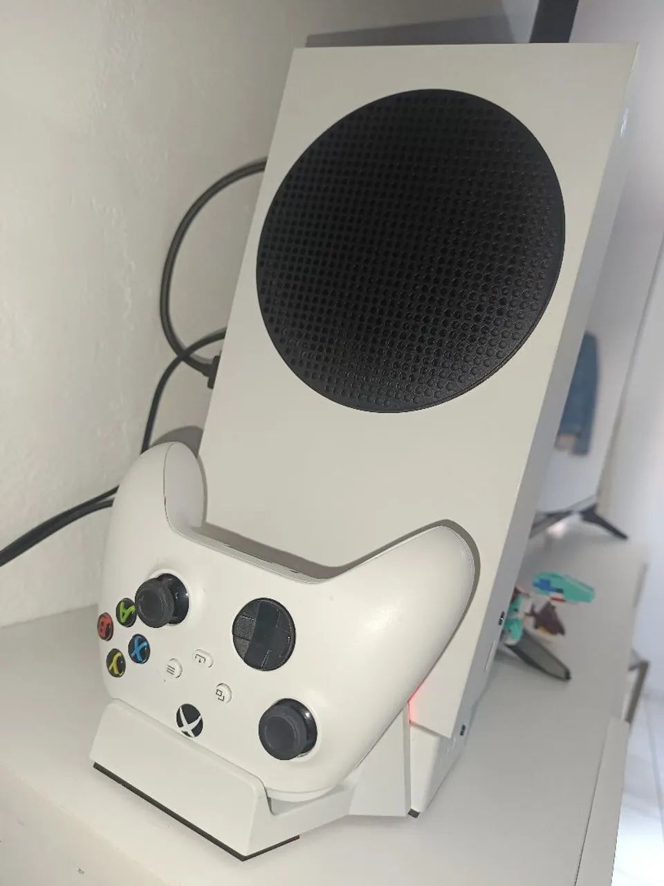 Xbox series s - com controle e stand - Foto 2