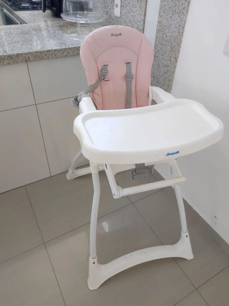 Cadeirinha de alimentação 
