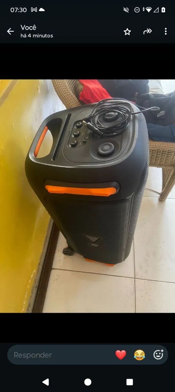 Caixa de som JBL Party box 710