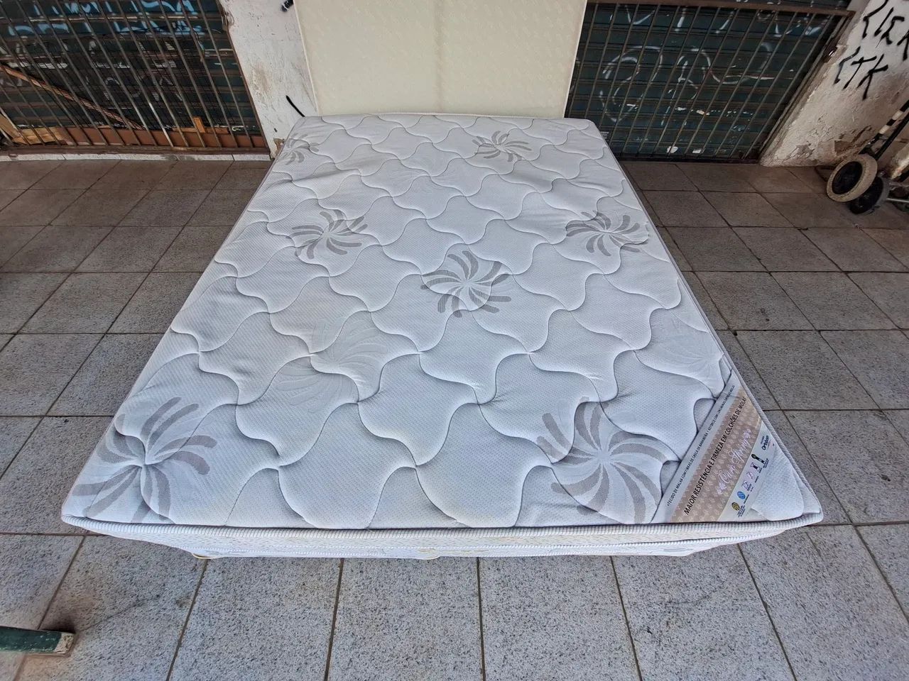 Cama box Queen size colchão probel molas ensacadas bambu  - Foto 2