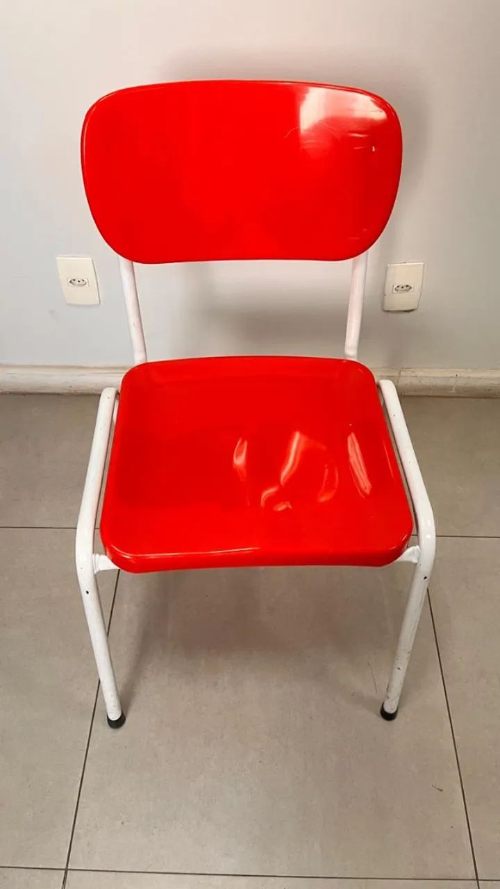 Cadeira vermelha 