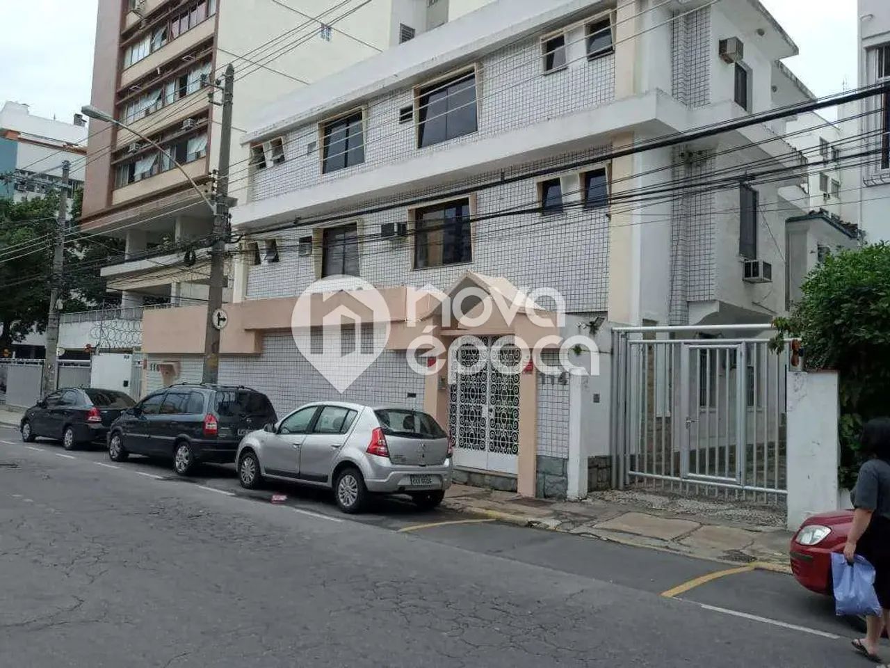 Laranjeiras | Prédio Comercial 4 quartos, sendo 4 suites