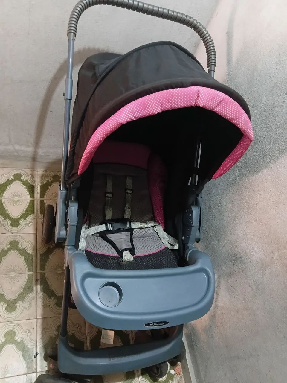 Carrinho de bebê  - Estado de novo