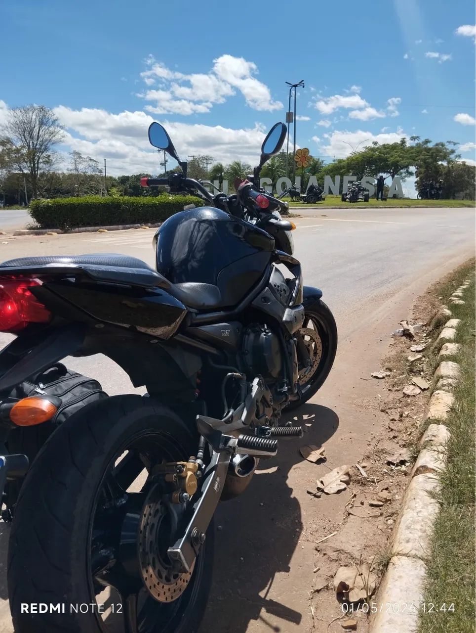Xj6 bem conservada 