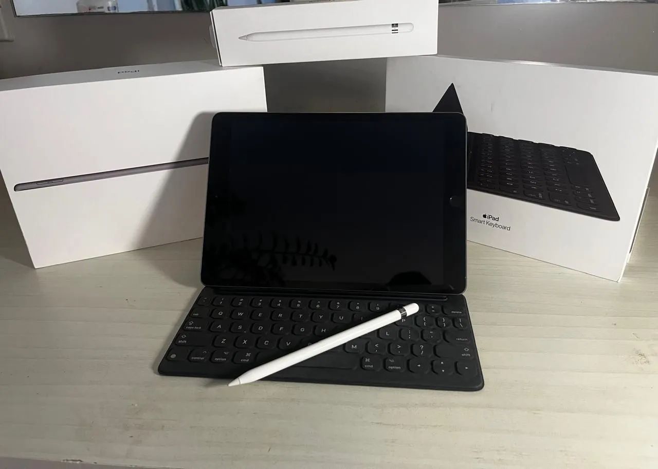 iPad 7ª geração Wi-Fi (Apple pencil 1° geração+smart Keyboard